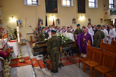 uroczystości pogrzebowe księdza prałata Edmunda Cisaka 43